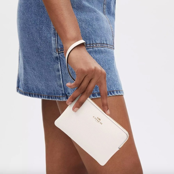 NEW COACH Crossgrain Leather Small Corner Zip Wristlet CV396 F58032 Chalk White - Picture 6 of 9